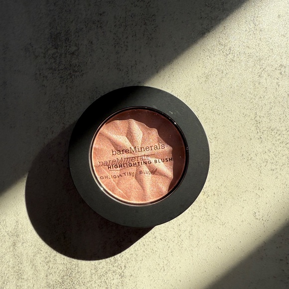 bareMinerals GEN NUDE Highlighting Blush 2-in-1 blush - Picture 2 of 4